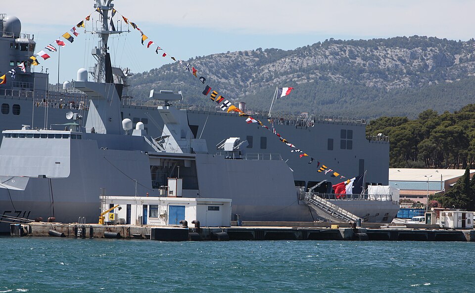 Escale du Dixmude à Mayotte : une présence stratégique