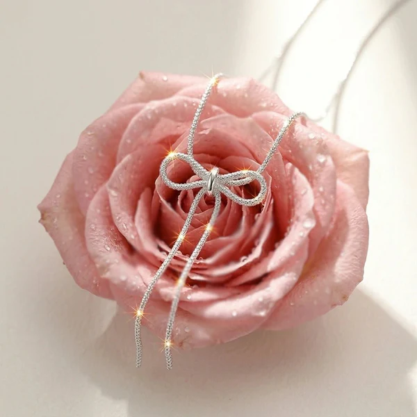 Le collier nœud papillon : l&rsquo;accessoire indispensable qui transforme chaque tenue ?