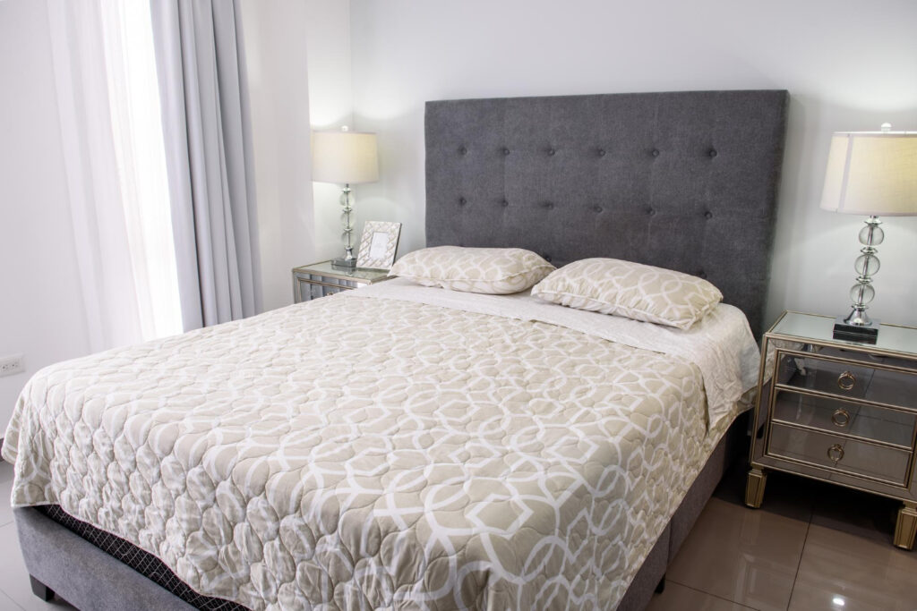 Conseils pratiques pour changer l’ambiance d’une chambre à coucher